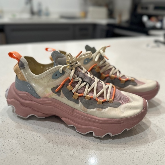 Sorel KINETIC™ BREAKTHRU TECH LACE SNEAKER, Sz 8, Chalk/Eraser Pink - Picture 4 of 11